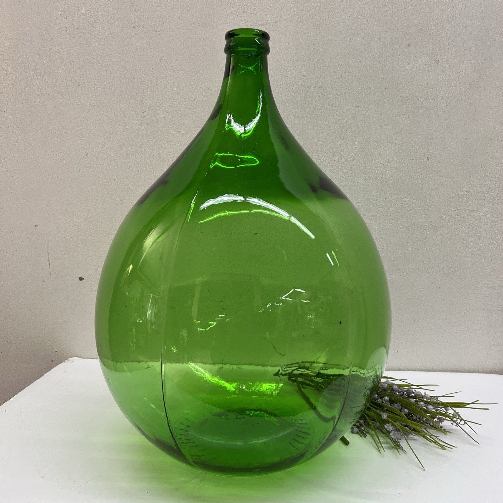 Damigiana in vetro antica da 40 Litri vecchio boccione verde per vino giardino Categoria  Vetri e Cristalli