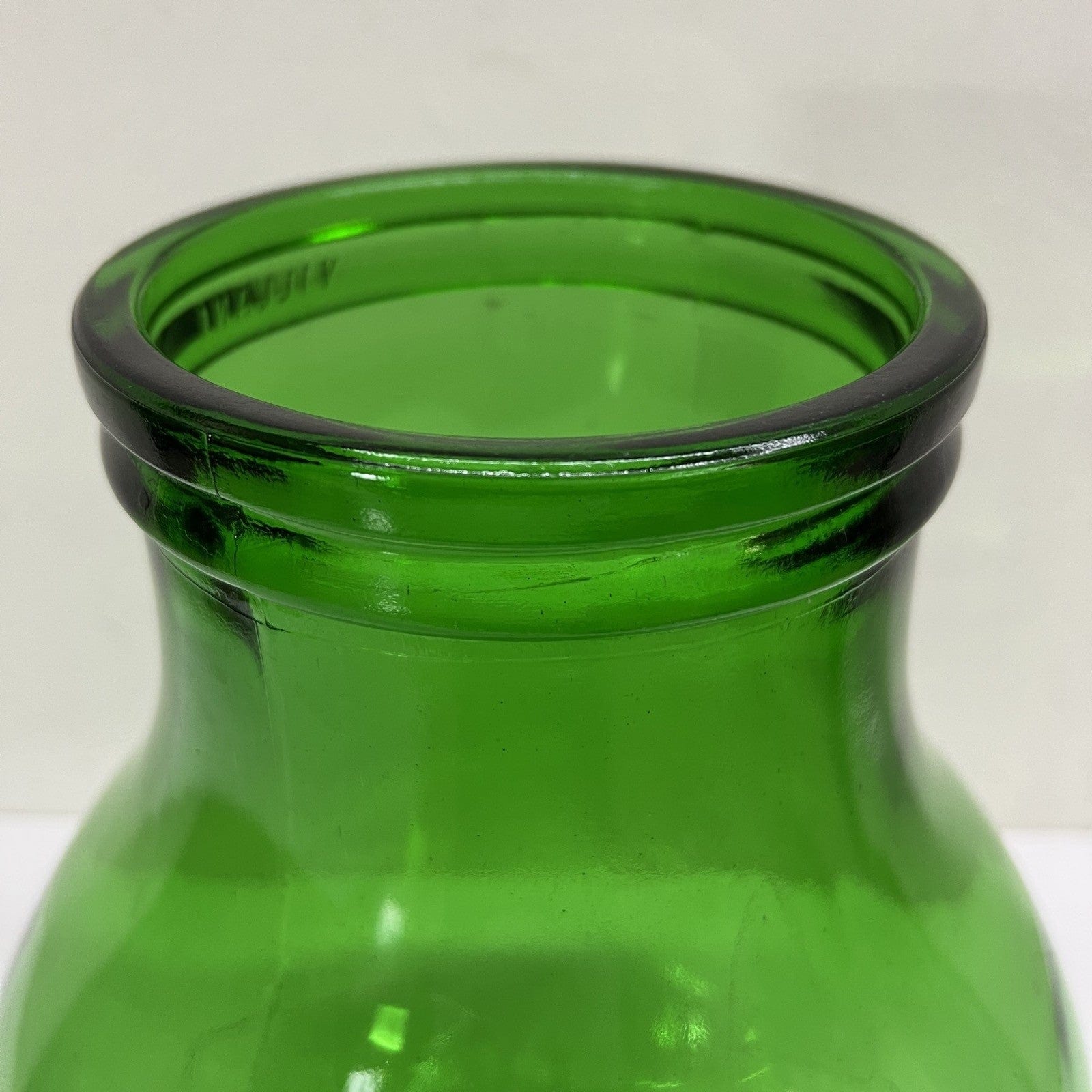 Damigiana in vetro verde bocca larga vecchio boccione Bottiglione Vintage Luci Categoria  Vetri e Cristalli