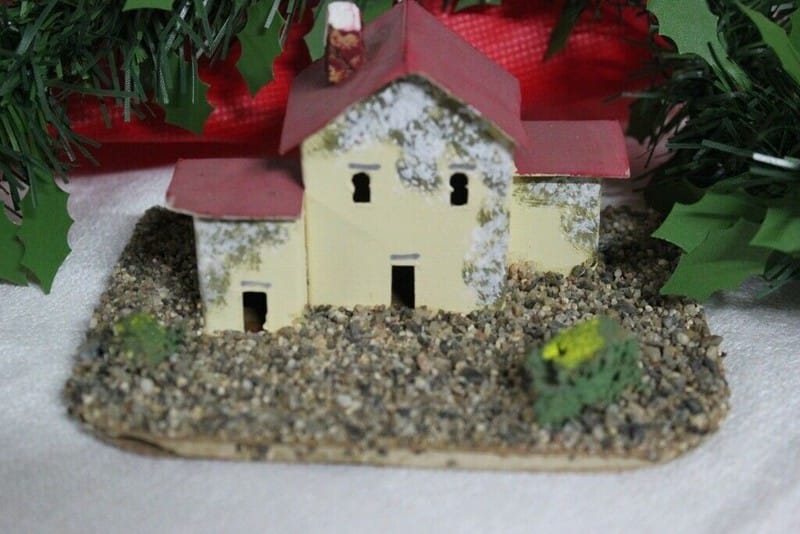 DUE CASETTE VINTAGE IN CARTONE DIPINTE A MANO PER PRESEPE  ADDOBBI NATALIZI  '70 Categoria  Vintage