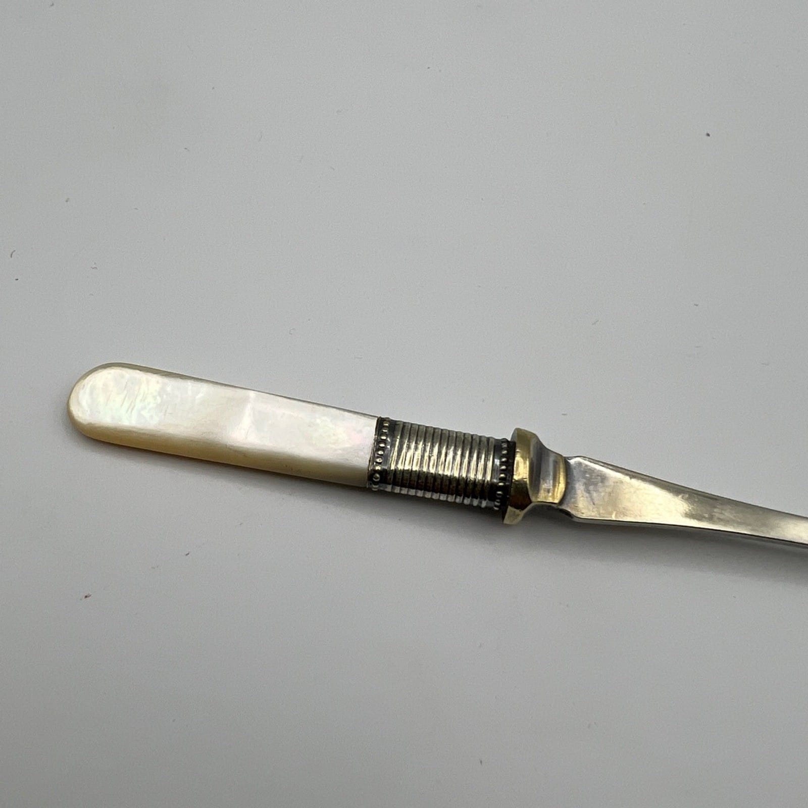 Forchetta antica forchettina da portata per sottaceti posata inglese per cucina Categoria  Sheffield & Argento