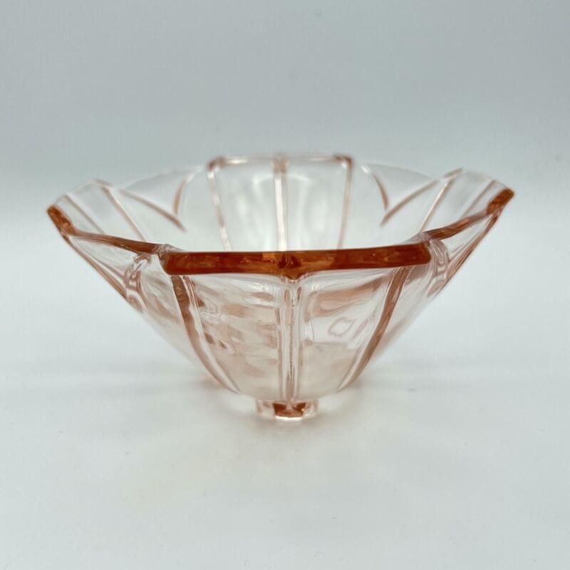 Fruttiera D'epoca In Vetro rosa Lavorato Ciotola Anni 30 stile art deco Vintage Categoria  Vetri e Cristalli