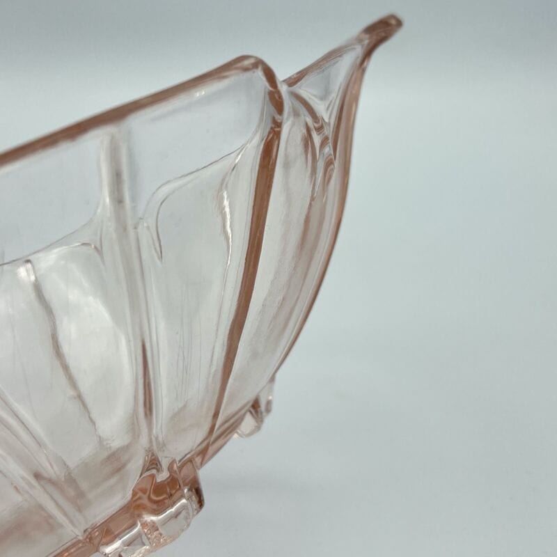 Fruttiera D'epoca In Vetro rosa Lavorato Ciotola Anni 30 stile art deco Vintage Categoria  Vetri e Cristalli