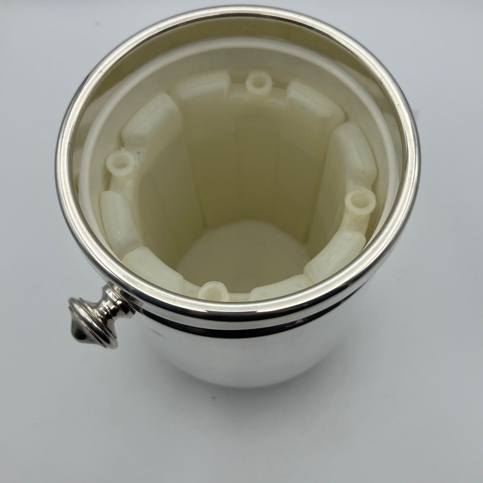 Glacette in argento silver plated vintage secchiello per da vino portabottiglia Categoria  Sheffield & Argento