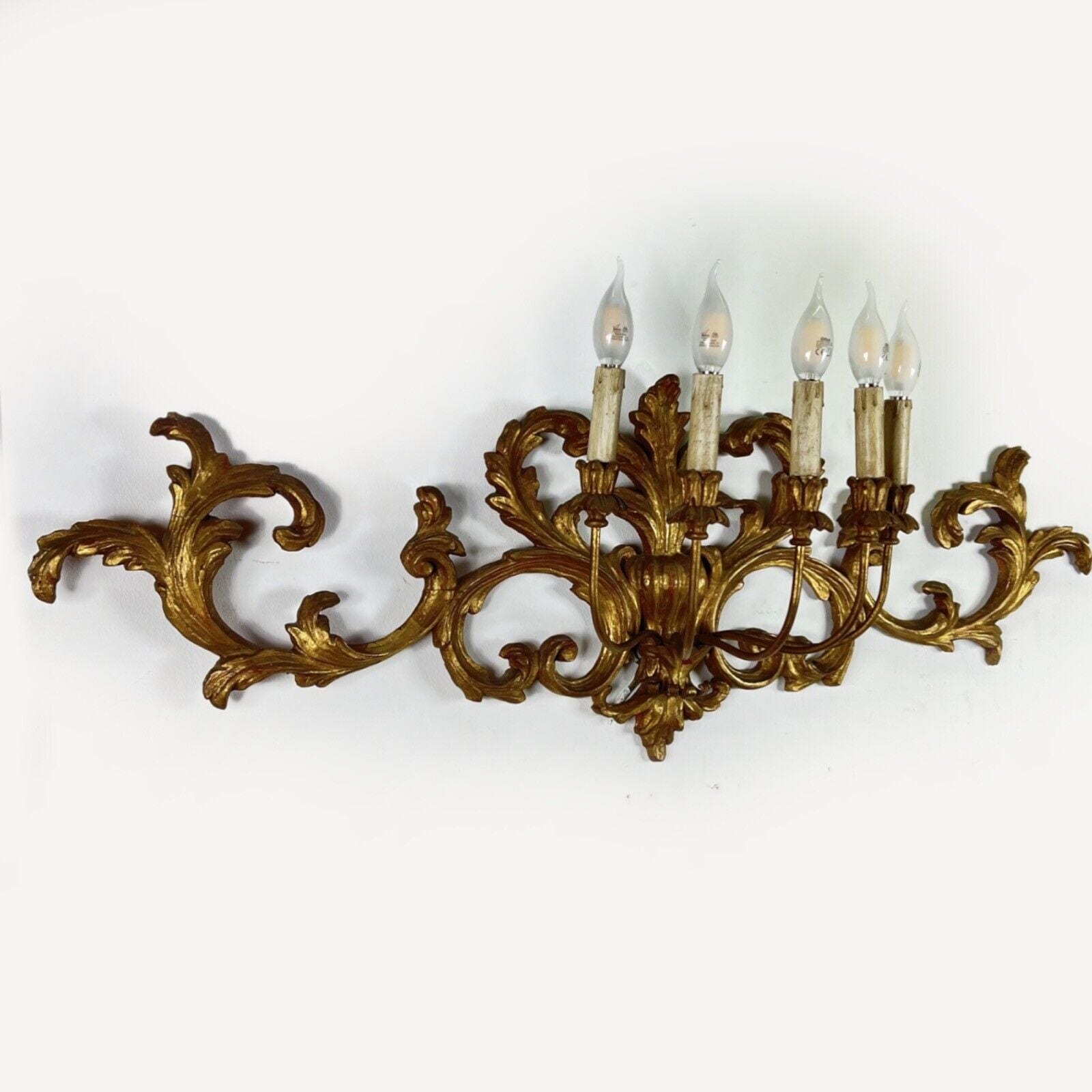 Grande Applique vintage stile antico in legno dorato oro lampada da parete Categoria  Lampade Appliques