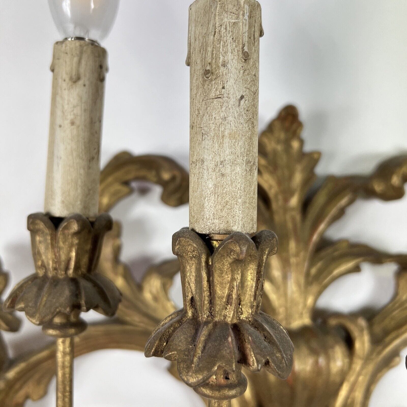 Grande Applique vintage stile antico in legno dorato oro lampada da parete Categoria  Lampade Appliques