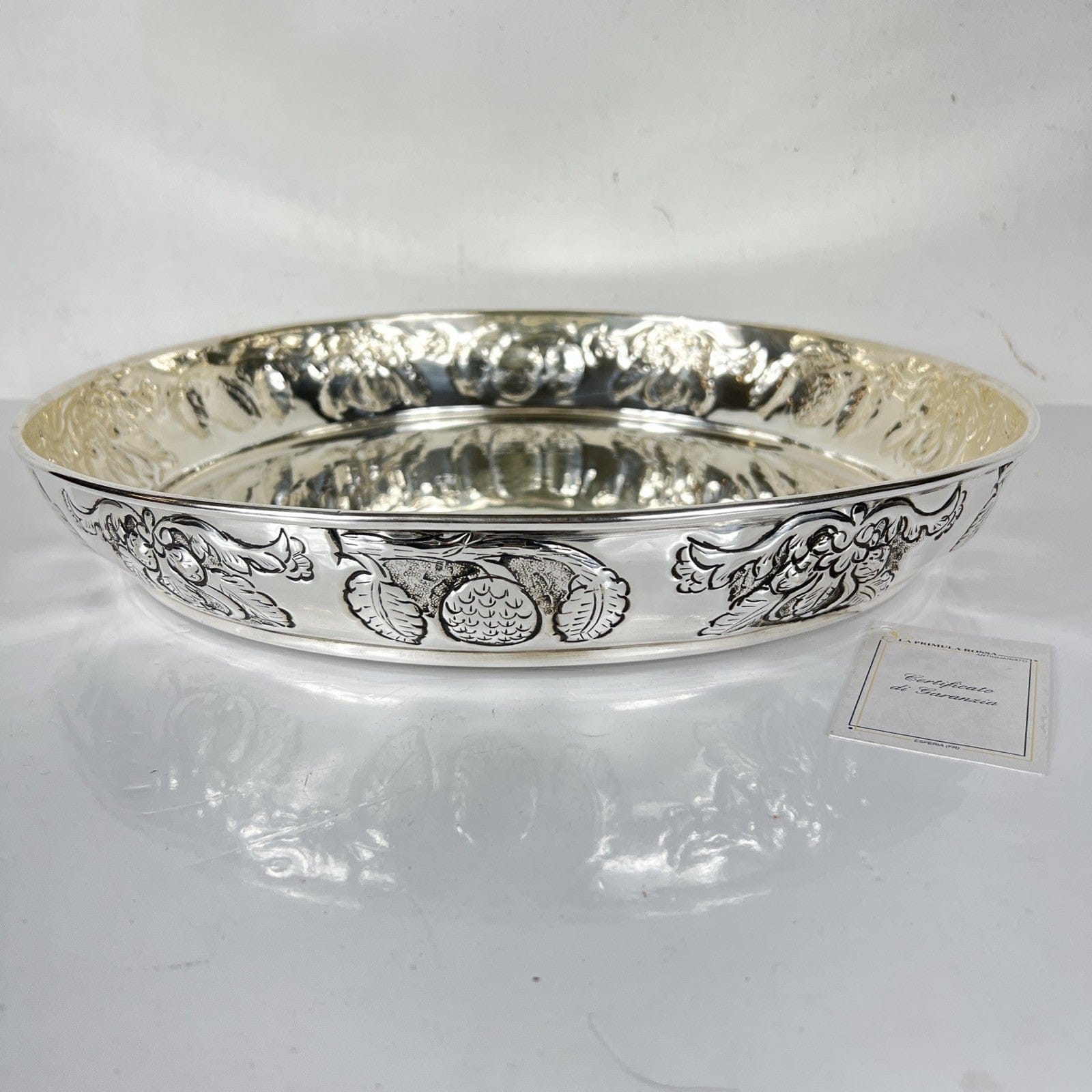 Grande Vassoio Rotondo in Argento Placcato Silver Plated in stile Antico Categoria  Sheffield & Argento