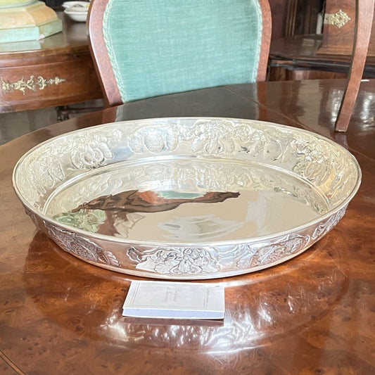 Grande Vassoio Rotondo in Argento Placcato Silver Plated in stile Antico Categoria  Sheffield & Argento