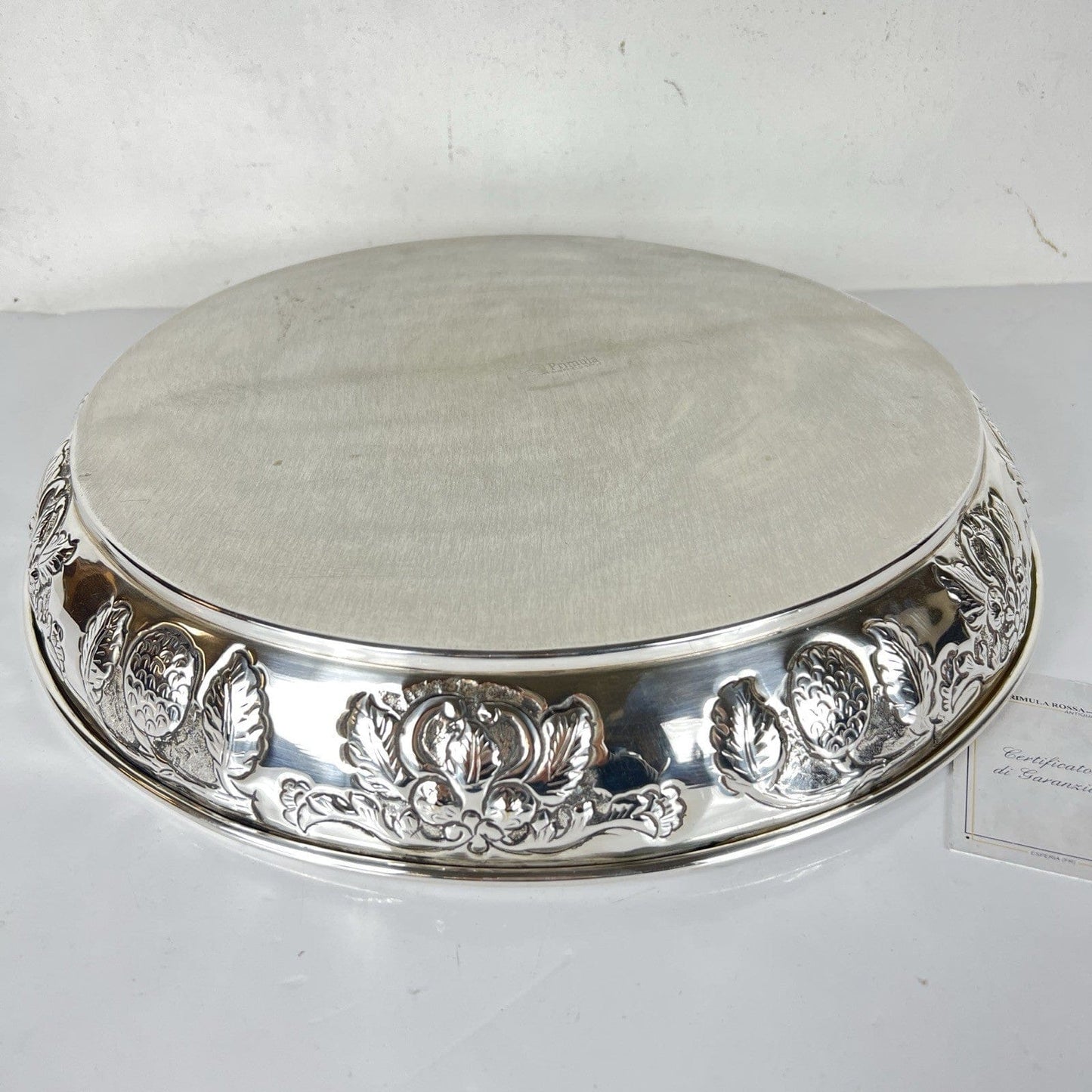 Grande Vassoio Rotondo in Argento Placcato Silver Plated in stile Antico Categoria  Sheffield & Argento