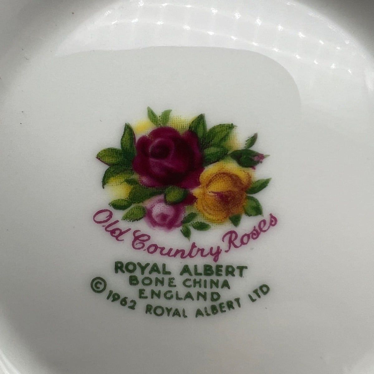 Grande Zuccheriera citola in porcellana Royal Albert Old Country Roses Rose 1962 Categoria  Servizio tazze - Tazze