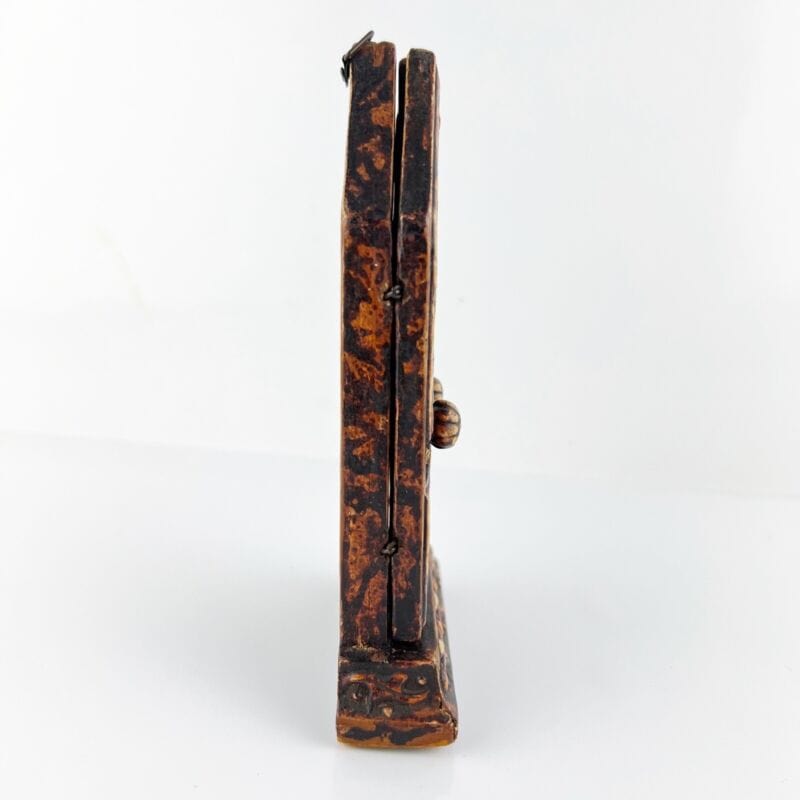 Icona antica religiosa sacra in legno dorato Madonna con il Bambino trittico Categoria  Oggetti sacri - rosari