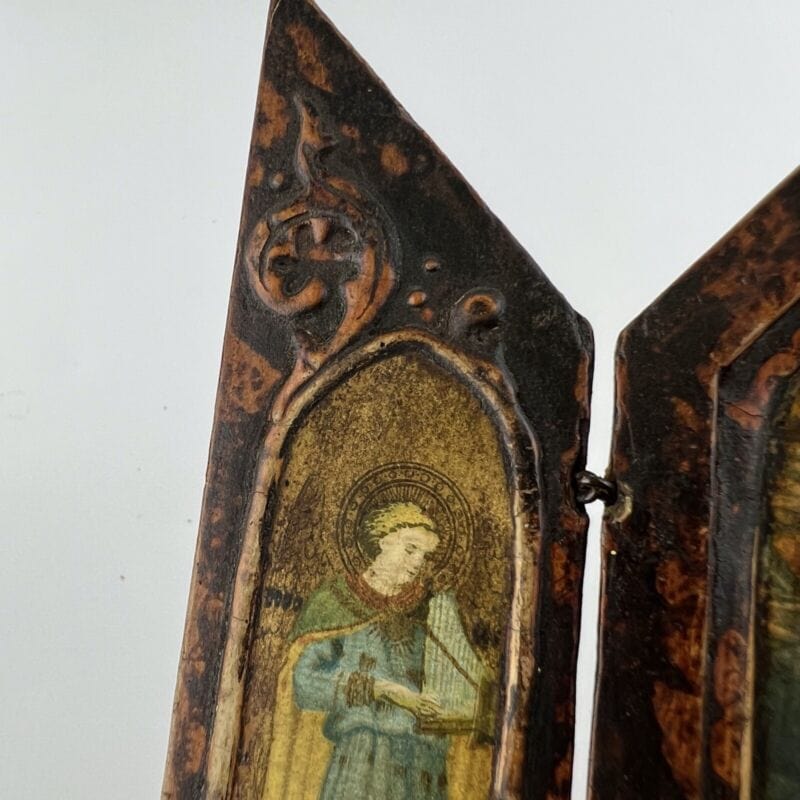 Icona antica religiosa sacra in legno dorato Madonna con il Bambino trittico Categoria  Oggetti sacri - rosari