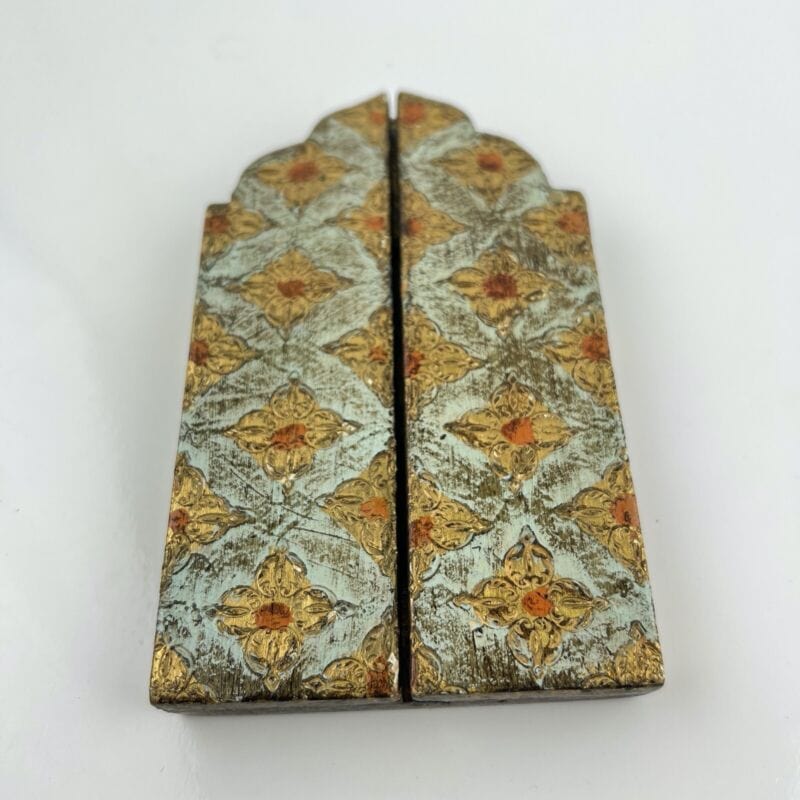 Icona antica religiosa sacra in legno dorato Madonna con il Bambino trittico XII Categoria  Oggetti sacri - rosari