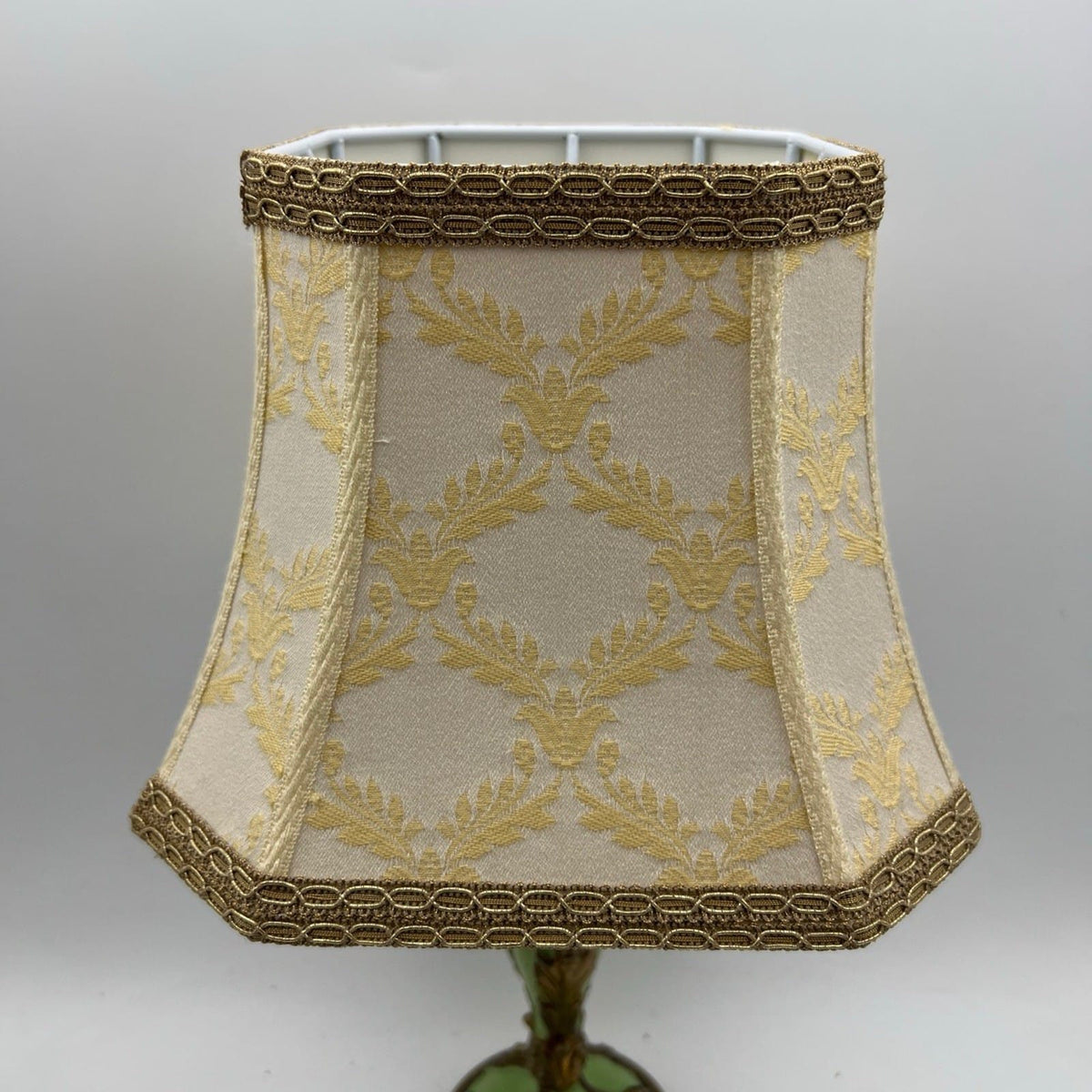 Lampada antica da tavolo vintage Abatjour Barocco Lume in ottone con paralume Categoria  Lampade Appliques