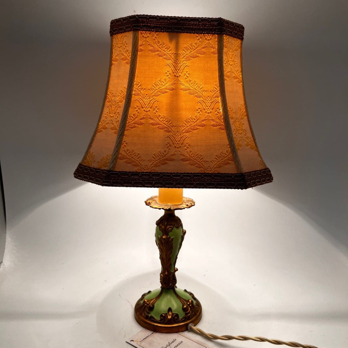 Lampada antica da tavolo vintage Abatjour Barocco Lume in ottone con paralume Categoria  Lampade Appliques