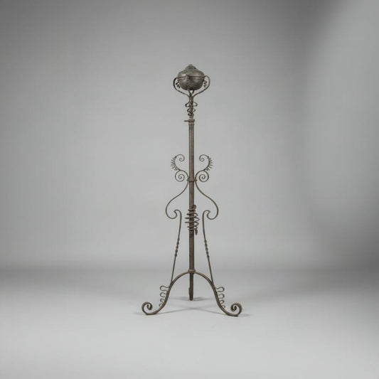 LAMPADA ANTICA IN FERRO BATTUTO LUME A PETROLIO D'EPOCA h 156 FIORIERA PORTAVASO Categoria  Lampade Appliques