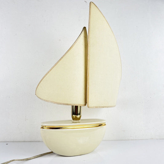 Lampada da tavolo anni '50 '60  con base in ceramica Veliero Barca a Vela nave Categoria  Lampade Appliques