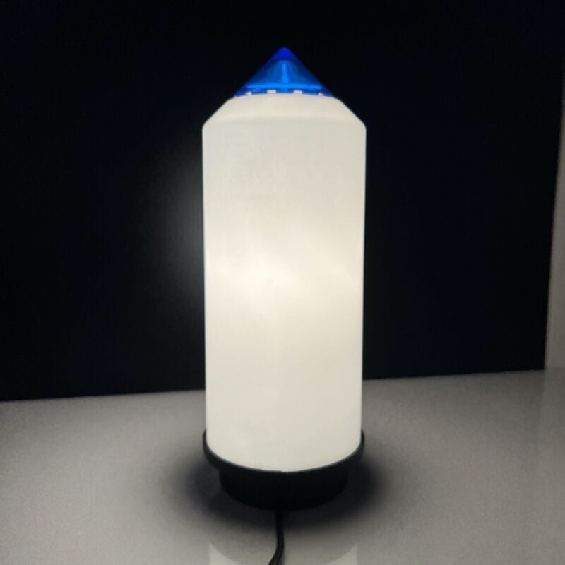 Lampada da tavolo Vintage di design a forma di matita bianca Modernariato Sillux Categoria  Lampade Appliques