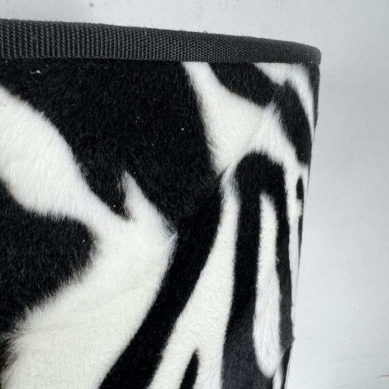 Lampada da tavolo zebrata di design lusso safari zebra per salotto soggiorno Categoria  Lampade Appliques