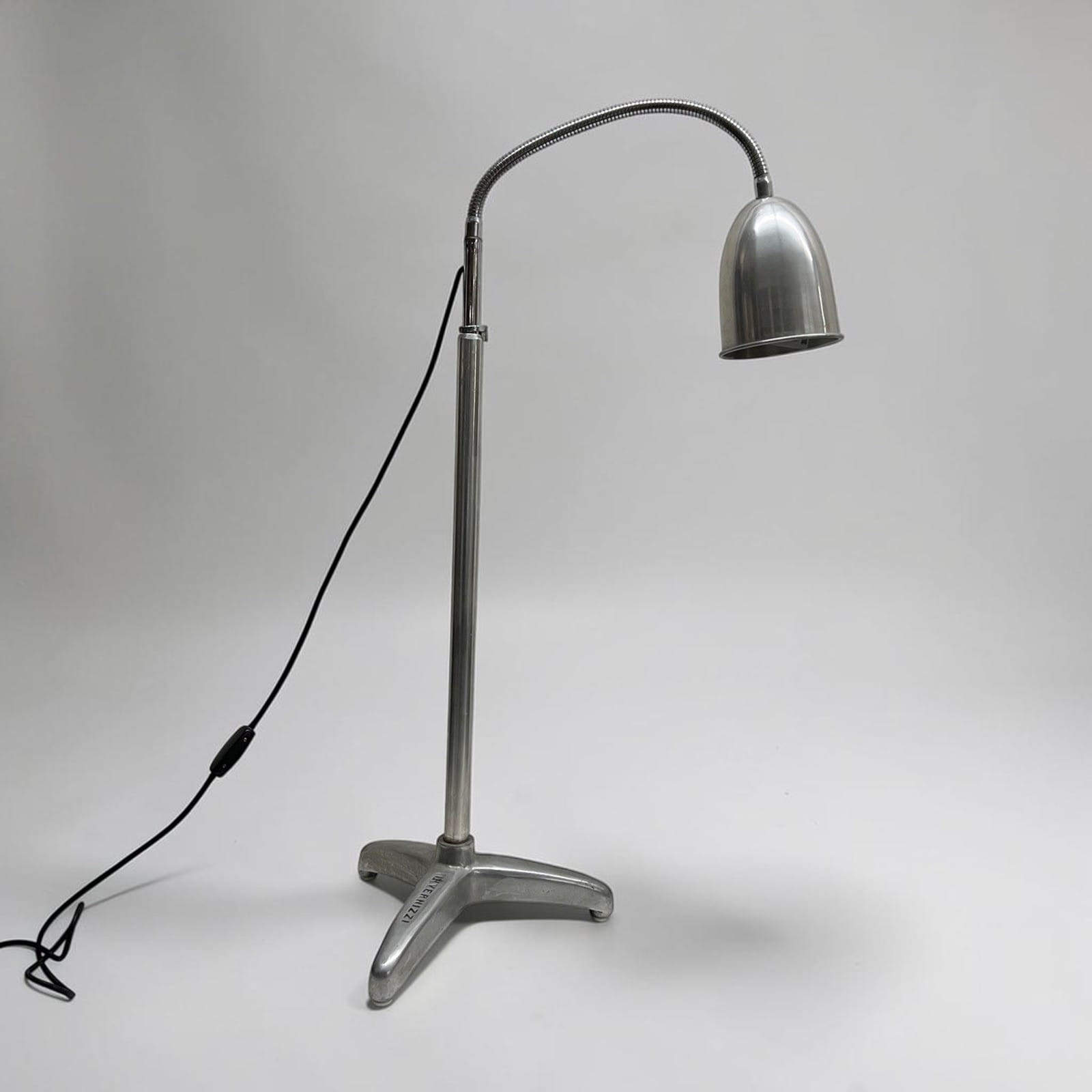 Lampada di Modernariato da terra per Studio Medico in metallo anni 50 invernizzi Categoria  Lampade Appliques
