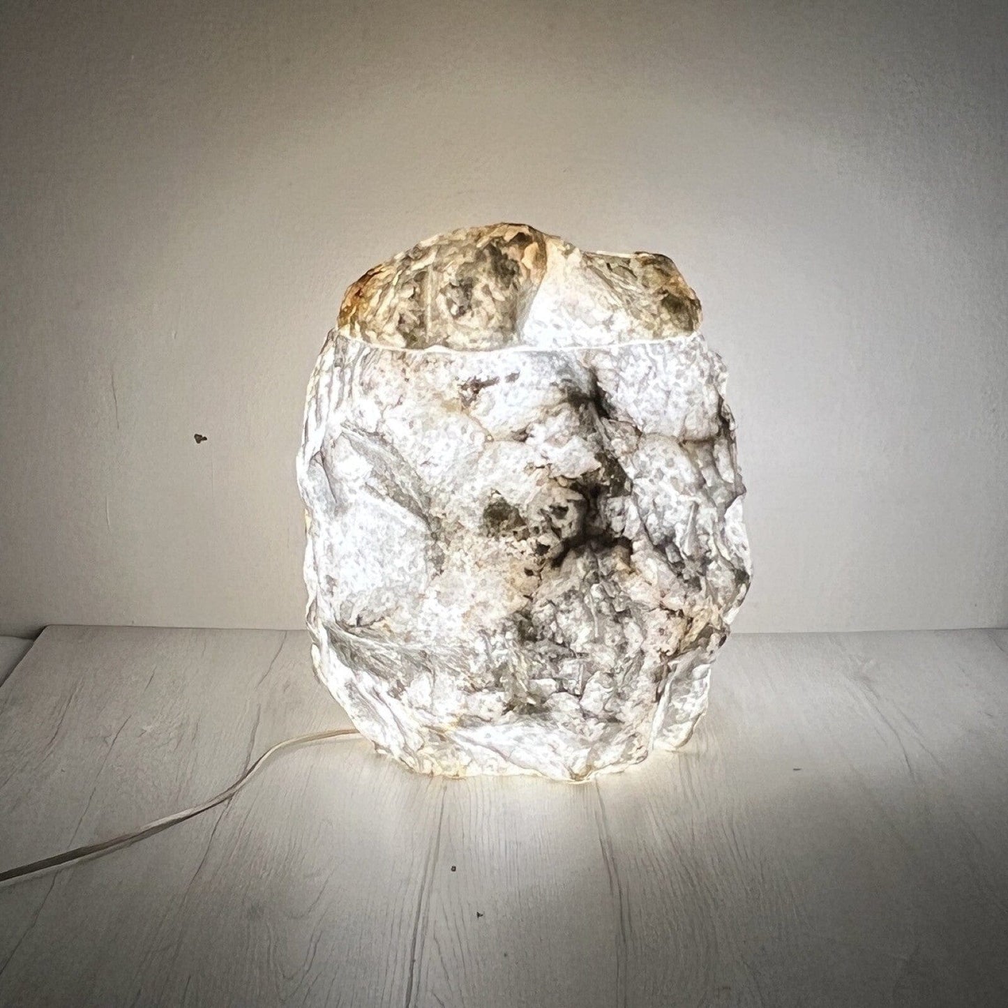 Lampada in Pietra di Alabastro simil sale Marmo Anni '70 Lume Roccia grezza Categoria  Lampade Appliques