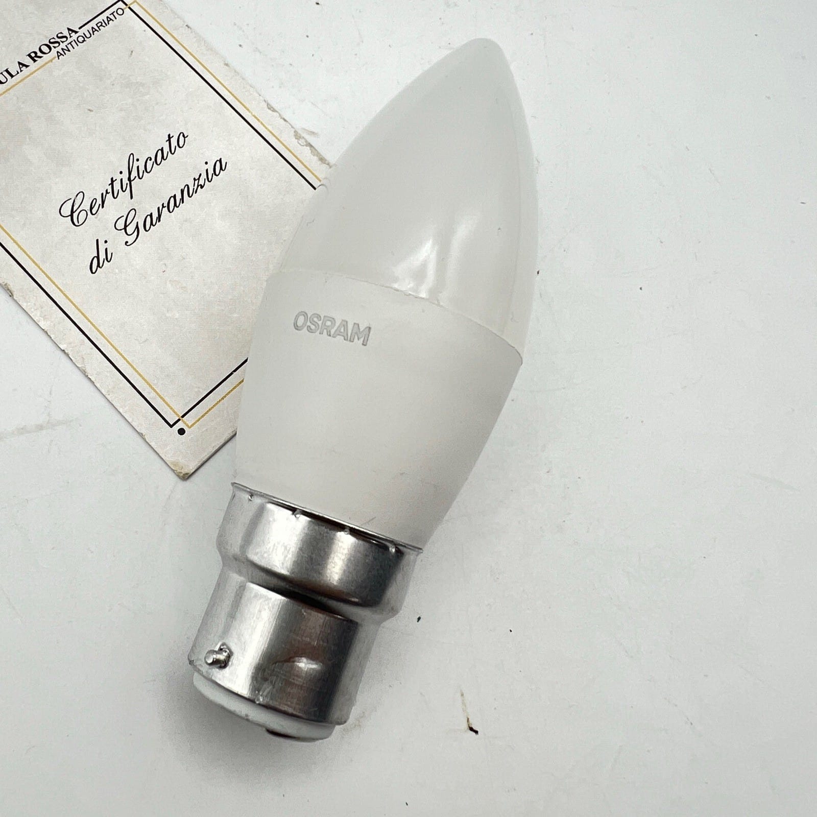 Lampadina a Baionetta per Lampada Abatjour Lume attacco antico B22 forma candela Categoria  Lampade Appliques