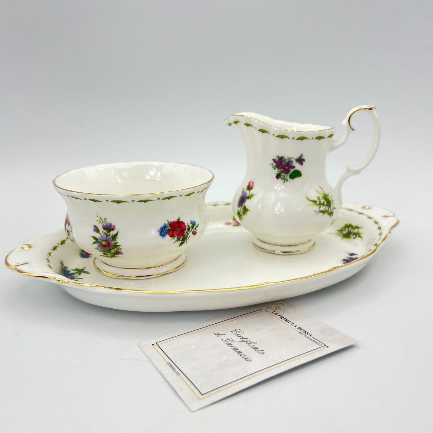 Lattiera in porcellana Royal Albert bricco latte con mesi Flower Of the Month Categoria  Servizio tazze - Tazze