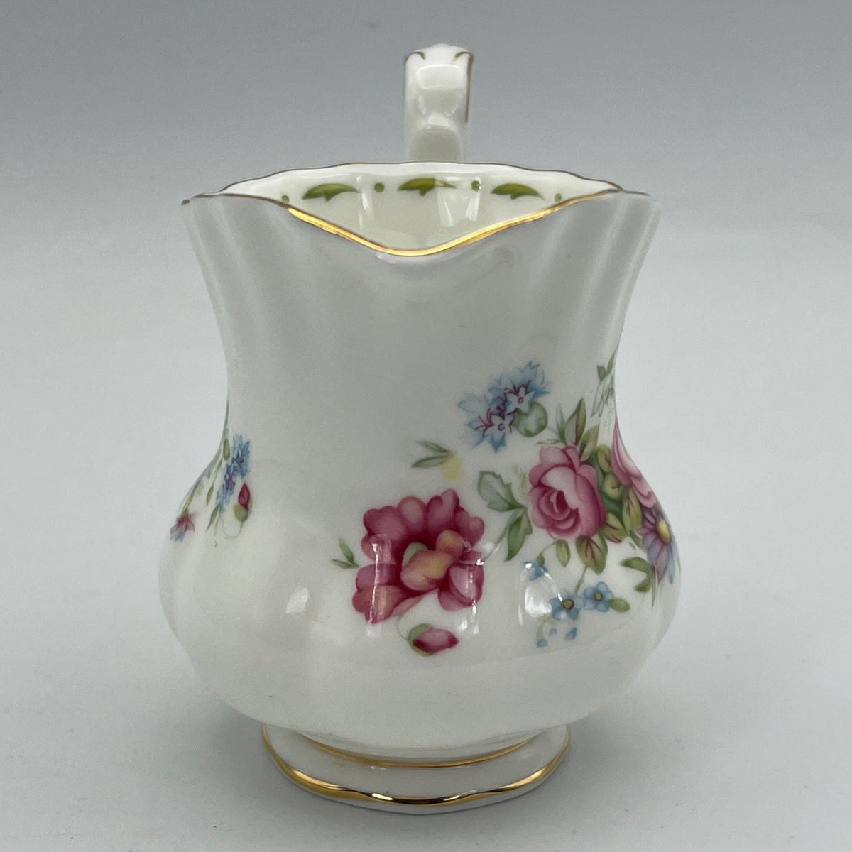 Lattiera in porcellana Royal Albert bricco per latte mesi Flower of the Month 70 Categoria  Servizio tazze - Tazze