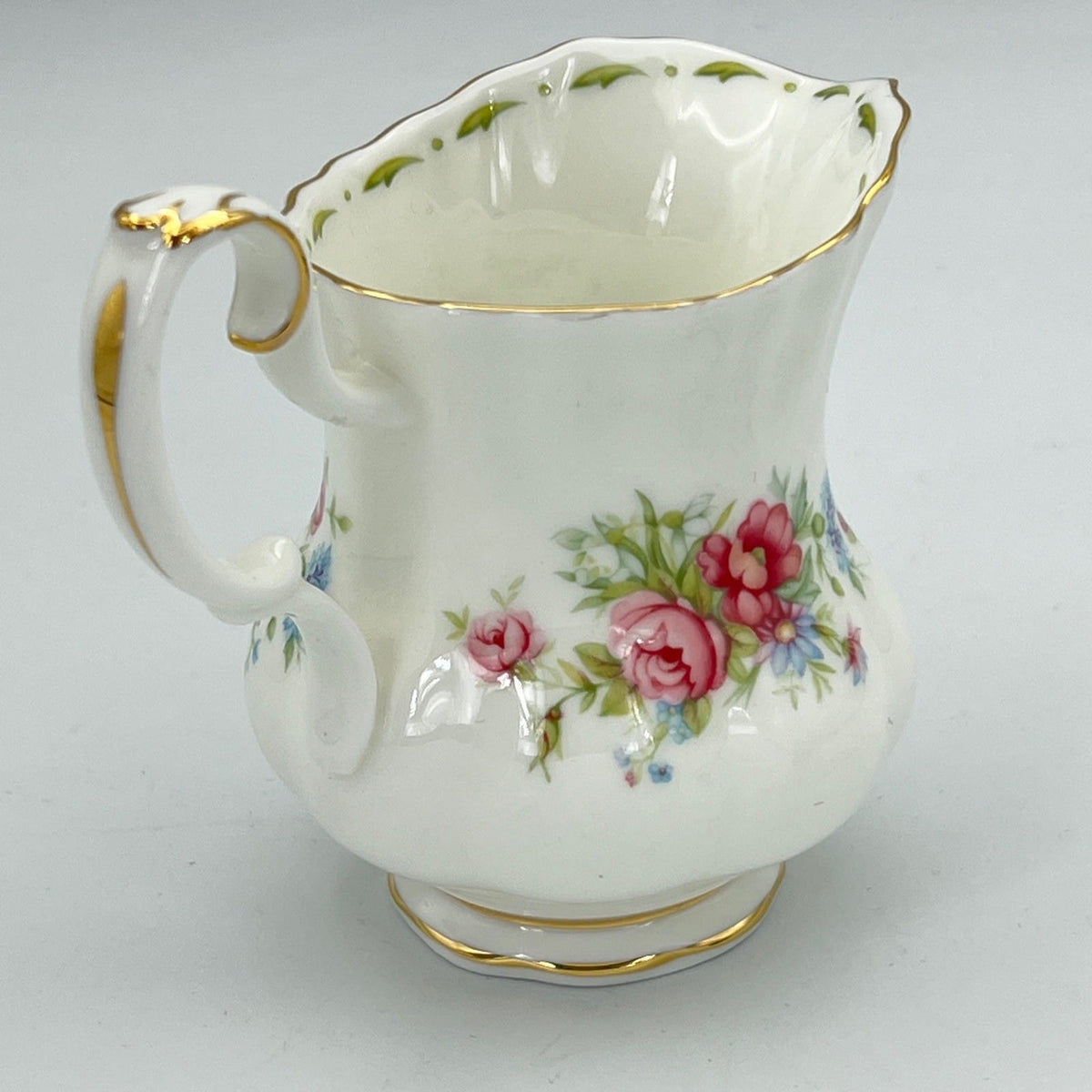 Lattiera in porcellana Royal Albert bricco per latte mesi Flower of the Month 70 Categoria  Servizio tazze - Tazze
