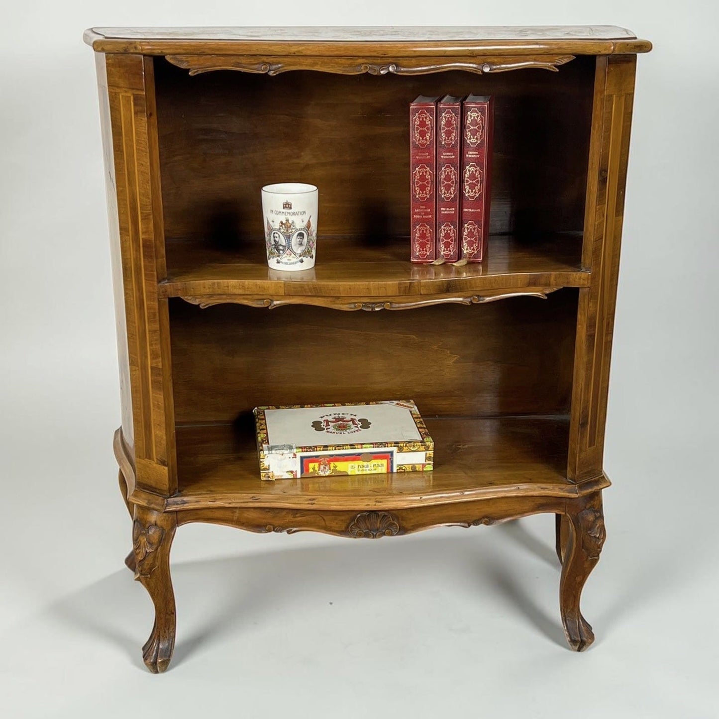 Libreria antica Etagere 900 mobile vintage in legno di noce lastronato soggiorno Categoria  Vetrine