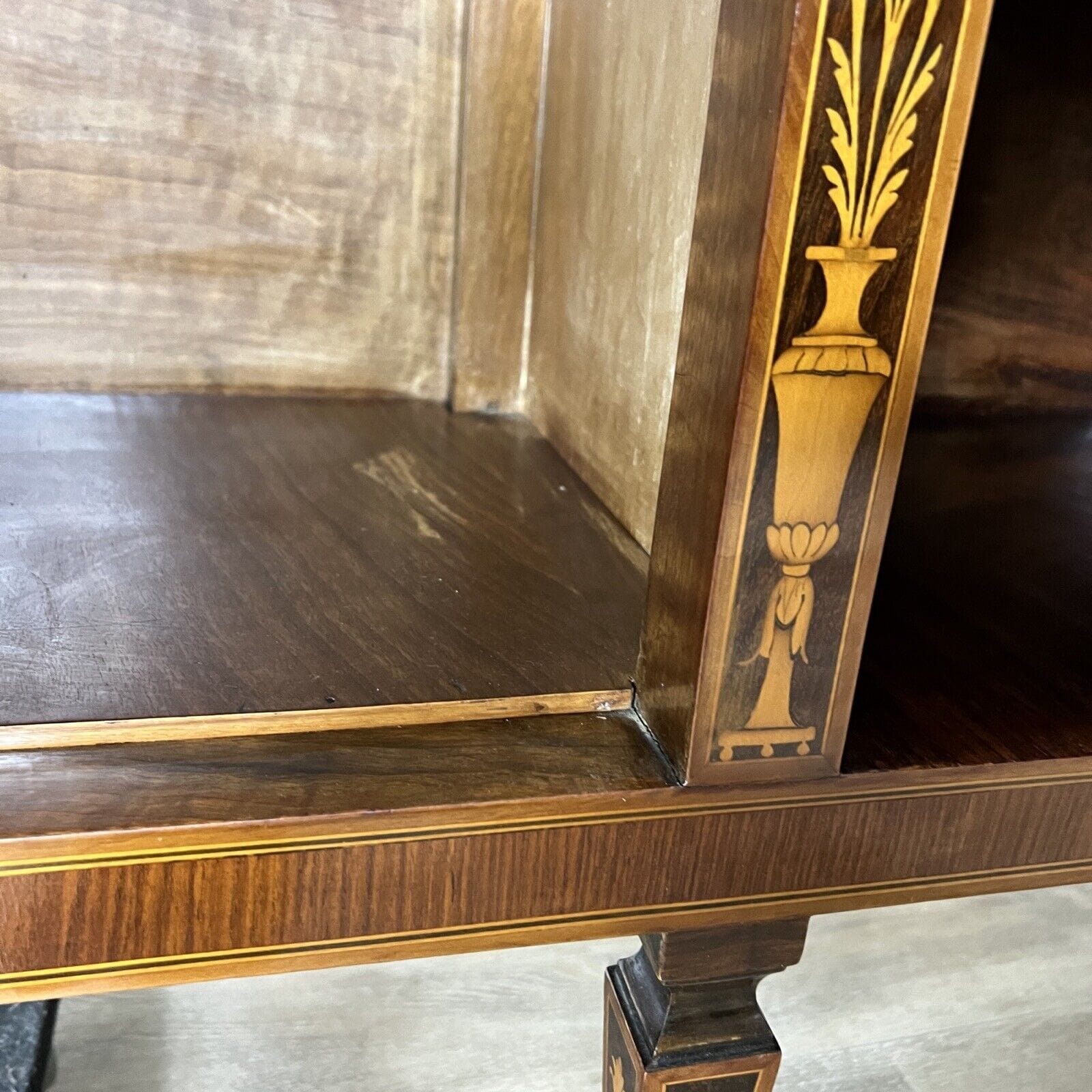 Libreria antica in stile LUIGI XVI Etagere 900 mobile legno intarsiato soggiorno Categoria  Vetrine