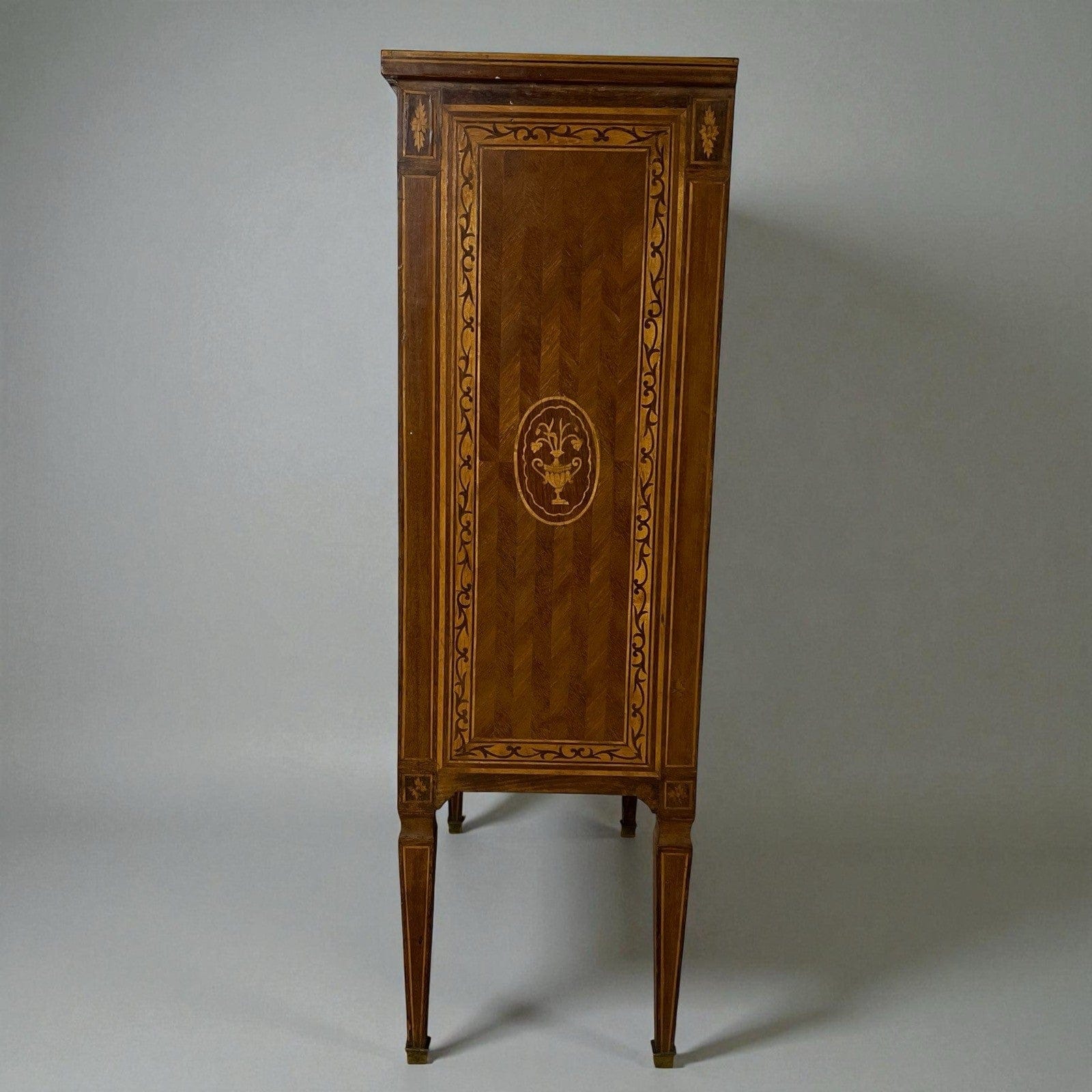 Libreria in Stile Antico Luigi XV legno intarsiata mobile Consolle Madia '900 Categoria  Vetrine