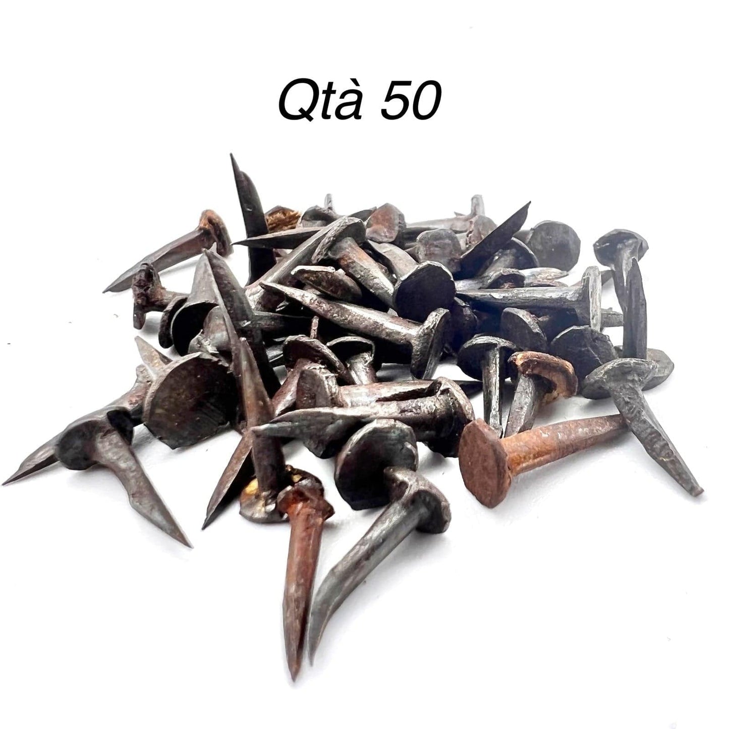 Lotto 50 chiodi antichi in ferro battuto forgiati vecchi chiodini per restauro x Categoria  Accessori & Ferramenta d'epoca