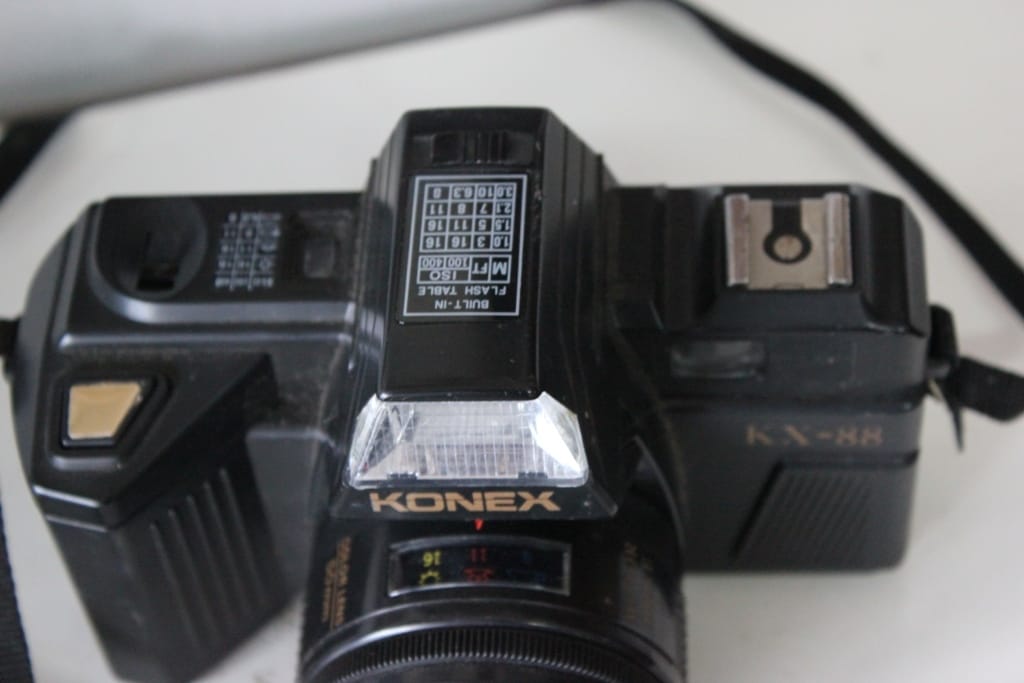 MACCHINA FOTOGRAFICA VINTAGE DA COLLEZIONE " KONEX KX  88 Categoria  Lenti-Cannocchiali-Occhiali