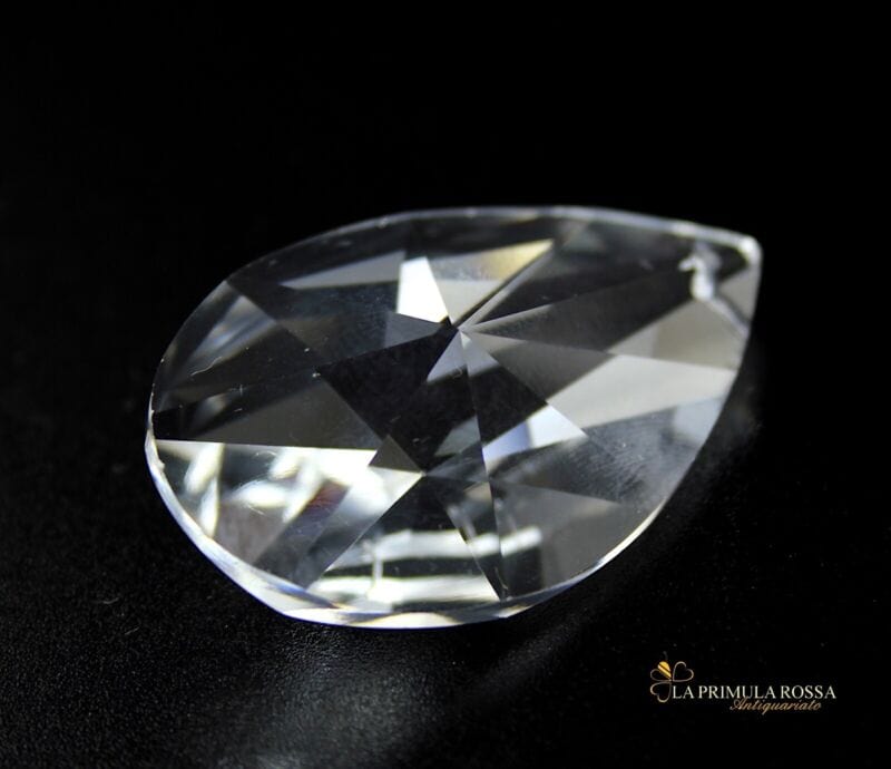 Mandorla di cristallo a goccia pendente per lampadario ricambio pendaglio vetro Categoria  Lampade Appliques