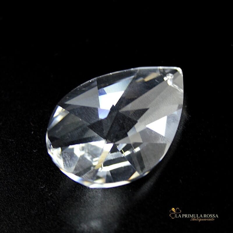 Mandorla di cristallo a goccia pendente per lampadario ricambio pendaglio vetro Categoria  Lampade Appliques