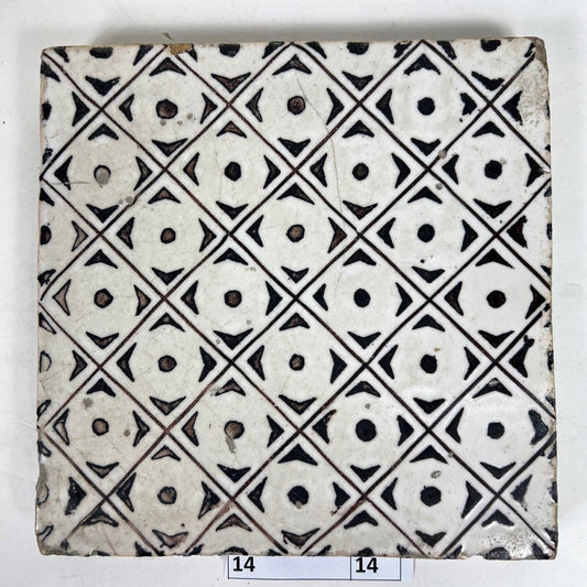 Mattonella Antica Decorativa Piastrella Riggiola vecchia Maiolica D'epoca Art 14 Categoria  Arte e antiquariato:Porcellana e ceramica:Piastrelle e mattonelle