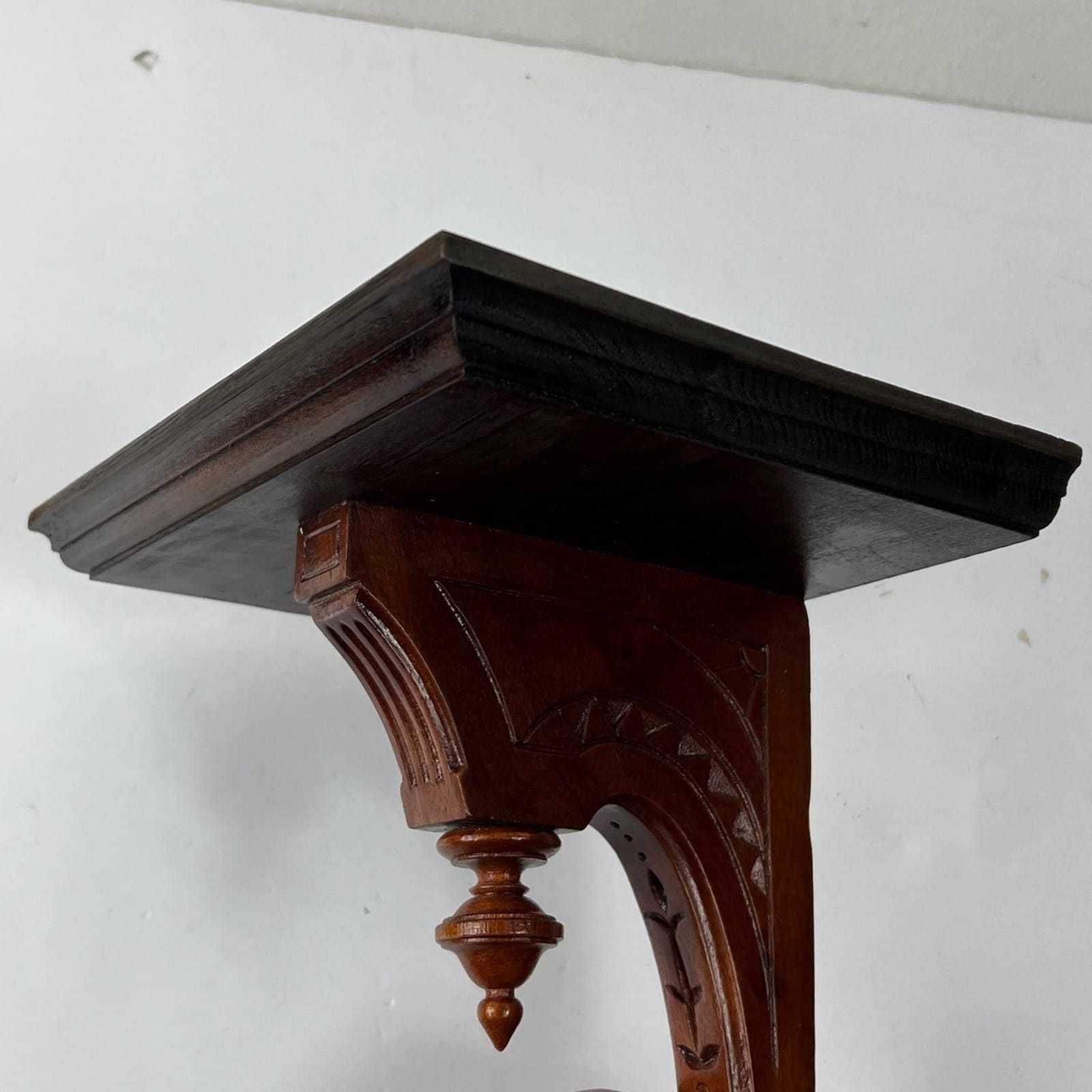 Mensola antica in legno mensolina piedistallo a sospensione da muro Epoca 800 1 Categoria  Mensole