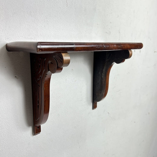 Mensola antica in legno mensolina piedistallo a sospensione da muro epoca 800 2 Categoria  Mensole