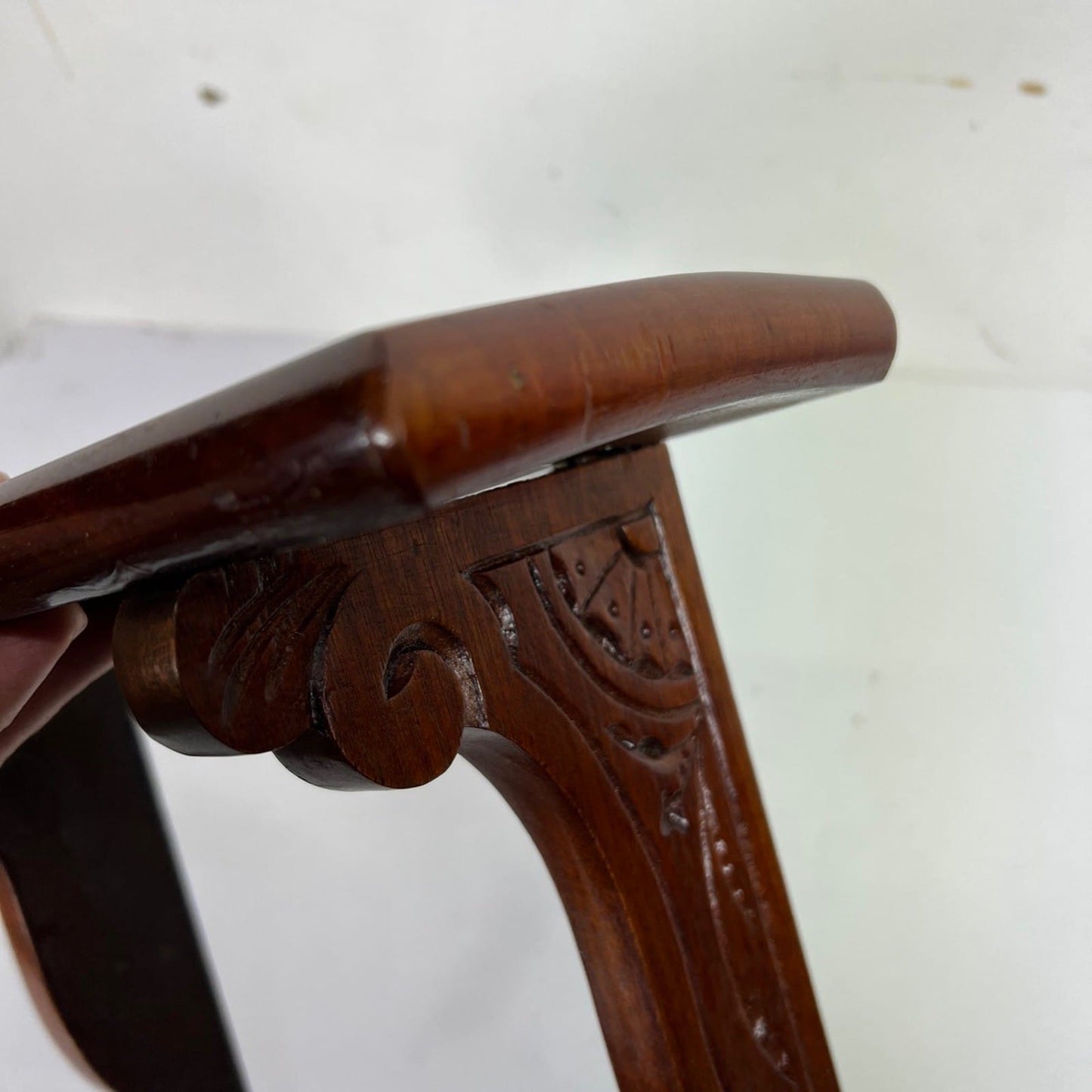 Mensola antica in legno mensolina piedistallo a sospensione da muro epoca 800 2 Categoria  Mensole
