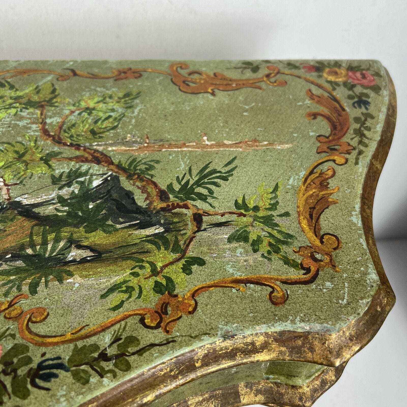 Mensola consolle antica veneziana in legno con cassetto laccata oro verde parete Categoria  Mensole