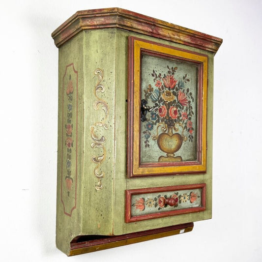 Mobile pensile stile tirolese 700 antica vetrinetta da parete dispensa in legno Categoria  Complementi d'arredo