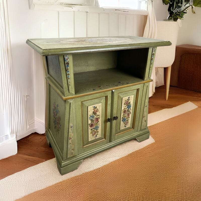 Mobile Porta TV stile antico 700 in legno tirolese dipinto a mano verde fiori Categoria  Arredamento