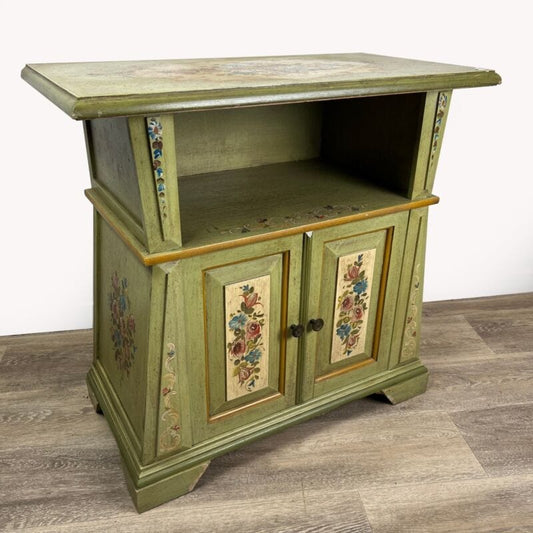 Mobile Porta TV stile antico 700 in legno tirolese dipinto a mano verde fiori Categoria  Arredamento