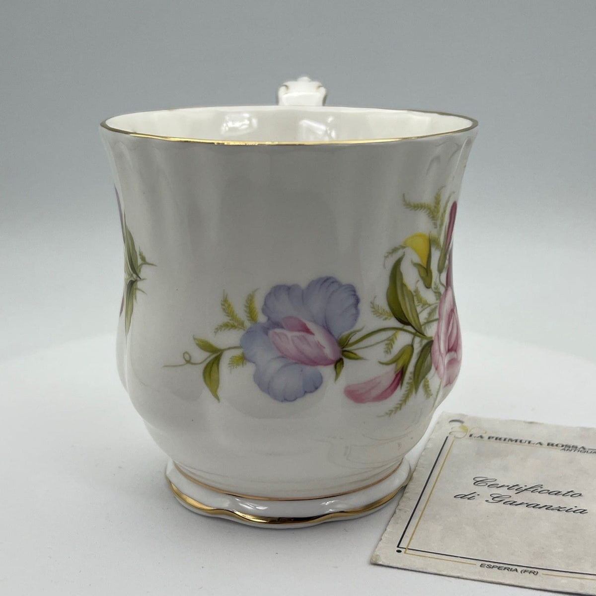 Mug Tazza in porcellana Royal Albert con mese di APRILE Flower of the Month 900 Categoria  Servizio tazze - Tazze
