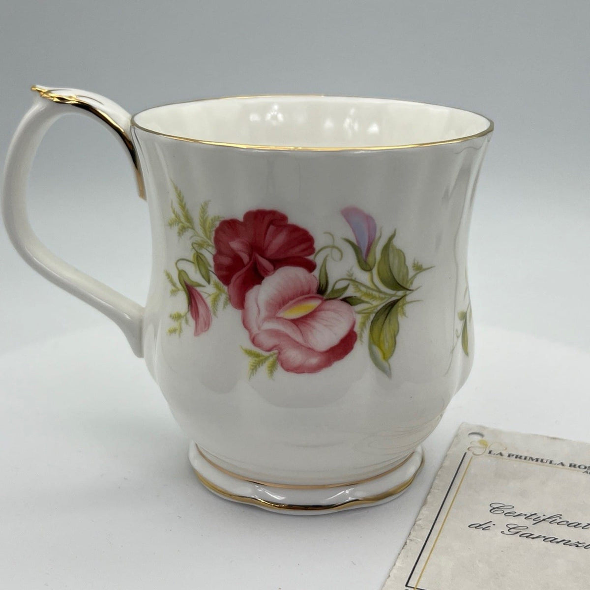 Mug Tazza in porcellana Royal Albert con mese di APRILE Flower of the Month 900 Categoria  Servizio tazze - Tazze