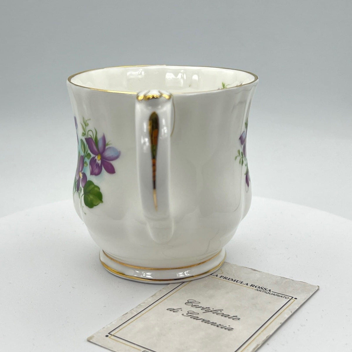 Mug Tazza in porcellana Royal Albert con mese di FEBBRAIO Flower of the Month Categoria  Servizio tazze - Tazze
