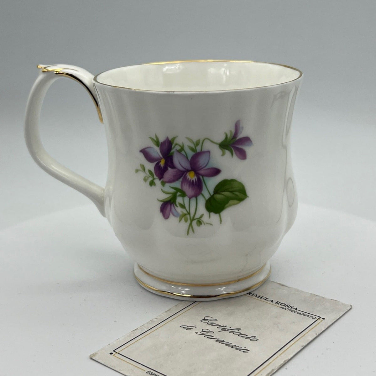 Mug Tazza in porcellana Royal Albert con mese di FEBBRAIO Flower of the Month Categoria  Servizio tazze - Tazze