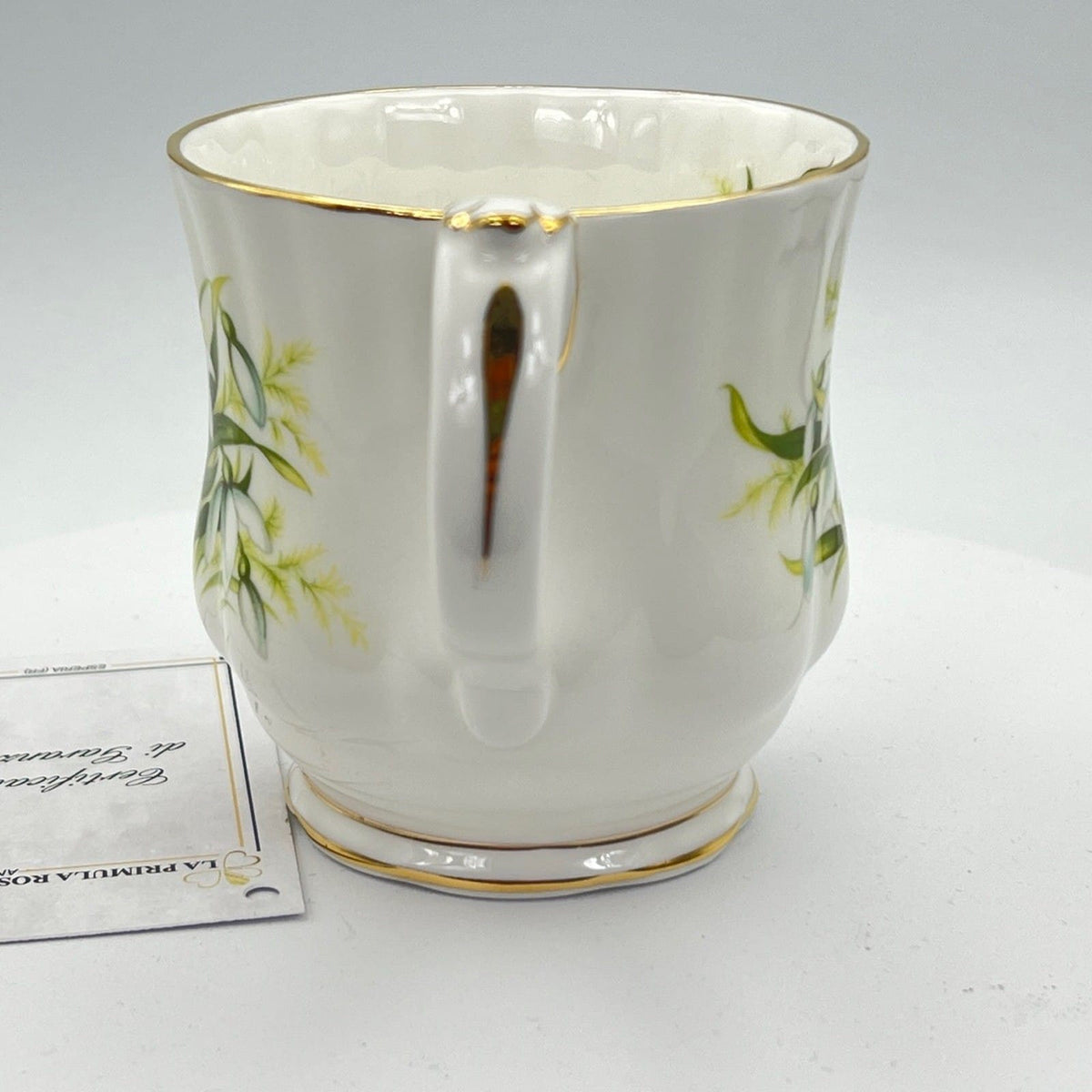 Mug Tazza in porcellana Royal Albert con mese di GENNAIO Flower of the Month 900 Categoria  Servizio tazze - Tazze