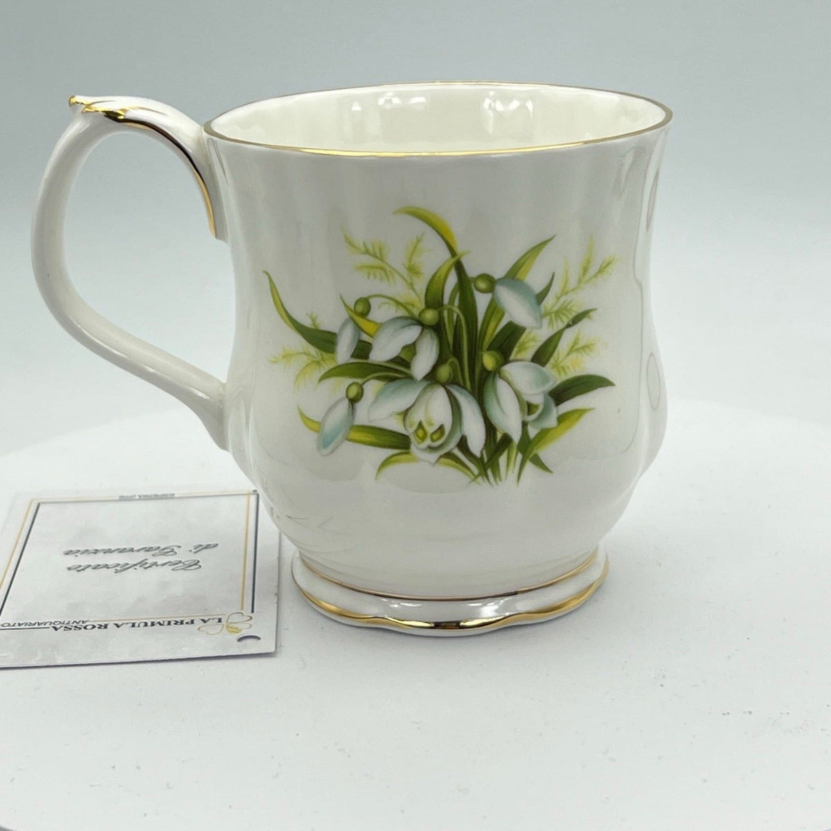 Mug Tazza in porcellana Royal Albert con mese di GENNAIO Flower of the Month 900 Categoria  Servizio tazze - Tazze
