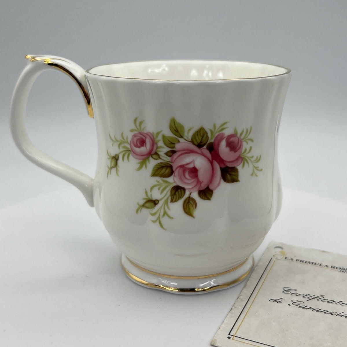 Mug Tazza in porcellana Royal Albert con mese di GIUGNO Flower of the Month 900 Categoria  Servizio tazze - Tazze